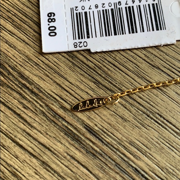 “SIS” BAR NECKLACE!! - Picture 7 of 7